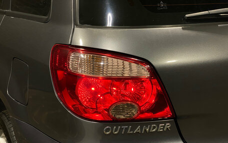 Mitsubishi Outlander III рестайлинг 3, 2008 год, 700 000 рублей, 7 фотография