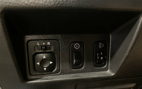 Mitsubishi Outlander III рестайлинг 3, 2008 год, 700 000 рублей, 16 фотография