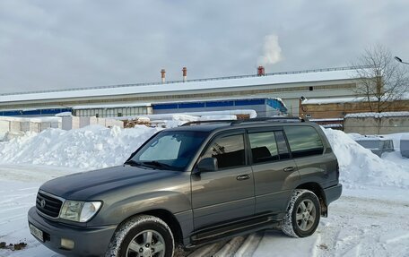 Toyota Land Cruiser 100 рестайлинг 2, 2001 год, 1 650 000 рублей, 7 фотография