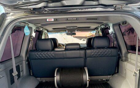 Toyota Land Cruiser 100 рестайлинг 2, 2001 год, 1 650 000 рублей, 13 фотография