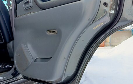 Toyota Land Cruiser 100 рестайлинг 2, 2001 год, 1 650 000 рублей, 20 фотография