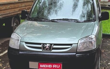 Peugeot Partner II рестайлинг 2, 2009 год, 740 000 рублей, 1 фотография