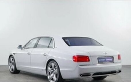 Bentley Flying Spur II, 2014 год, 9 500 000 рублей, 2 фотография