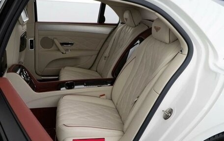 Bentley Flying Spur II, 2014 год, 9 500 000 рублей, 12 фотография