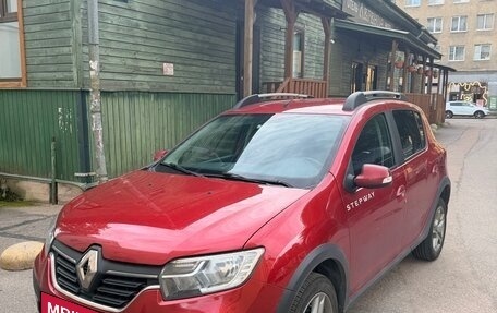Renault Sandero II рестайлинг, 2020 год, 1 100 000 рублей, 2 фотография