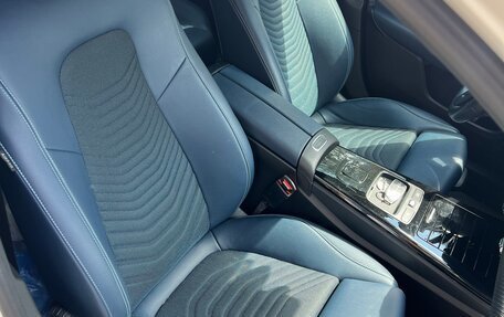 Mercedes-Benz A-Класс, 2019 год, 2 500 000 рублей, 6 фотография