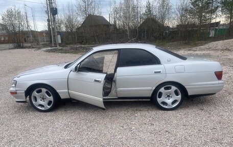 Toyota Crown, 1994 год, 400 000 рублей, 2 фотография