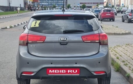 KIA Rio III рестайлинг, 2017 год, 990 000 рублей, 11 фотография