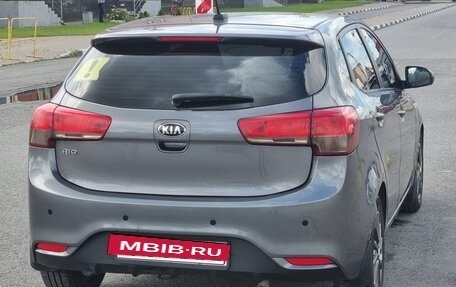 KIA Rio III рестайлинг, 2017 год, 990 000 рублей, 13 фотография