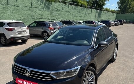 Volkswagen Passat B8 рестайлинг, 2017 год, 2 520 000 рублей, 4 фотография