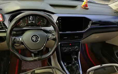 Volkswagen T-Cross I, 2021 год, 1 166 200 рублей, 9 фотография