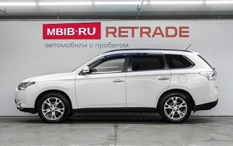 Mitsubishi Outlander III рестайлинг 3, 2012 год, 1 300 000 рублей, 8 фотография