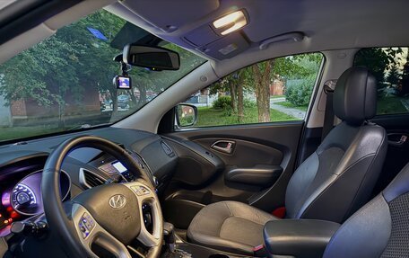 Hyundai ix35 I рестайлинг, 2011 год, 1 070 000 рублей, 10 фотография