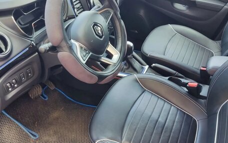 Renault Kaptur I рестайлинг, 2020 год, 1 700 000 рублей, 11 фотография