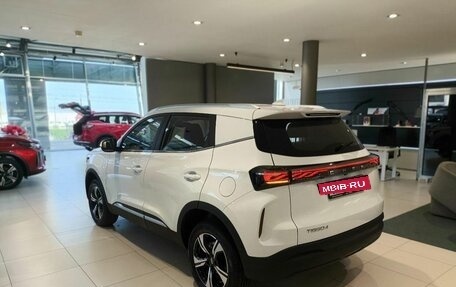 Chery Tiggo 4 I рестайлинг, 2025 год, 2 395 000 рублей, 3 фотография