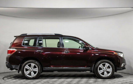 Toyota Highlander III, 2011 год, 1 899 000 рублей, 5 фотография