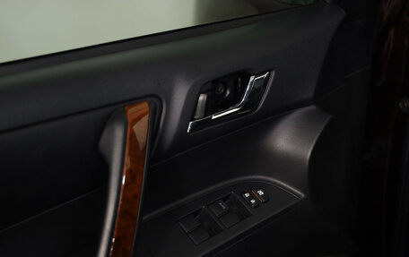 Toyota Highlander III, 2011 год, 1 899 000 рублей, 21 фотография