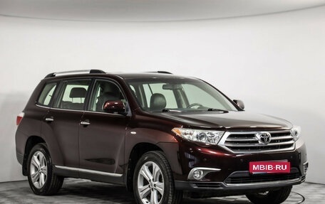 Toyota Highlander III, 2011 год, 1 899 000 рублей, 4 фотография