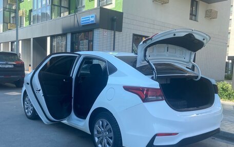 Hyundai Solaris II рестайлинг, 2019 год, 990 000 рублей, 7 фотография