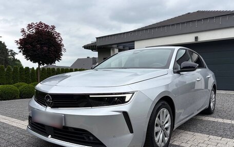 Opel Astra, 2023 год, 1 197 800 рублей, 2 фотография