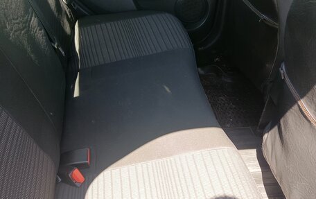Renault Logan II, 2016 год, 800 000 рублей, 9 фотография