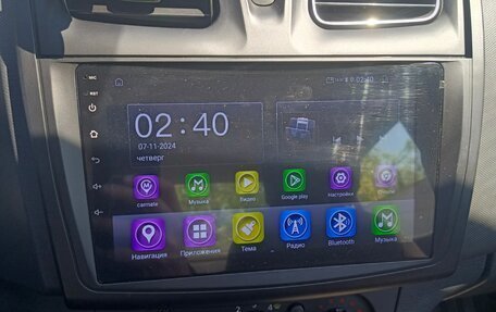 Renault Logan II, 2016 год, 800 000 рублей, 18 фотография