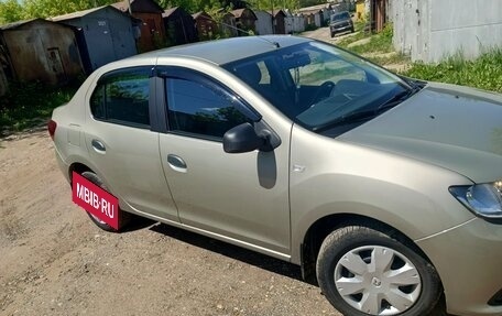 Renault Logan II, 2016 год, 800 000 рублей, 11 фотография