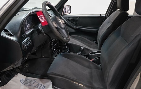 Chevrolet Niva I рестайлинг, 2018 год, 559 000 рублей, 12 фотография