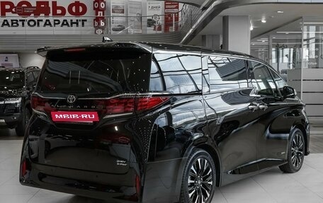 Toyota Alphard, 2026 год, 13 646 850 рублей, 4 фотография