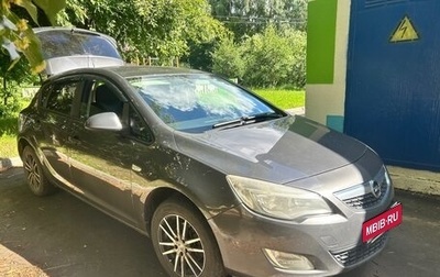 Opel Astra J, 2011 год, 650 000 рублей, 1 фотография