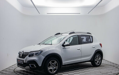 Renault Sandero II рестайлинг, 2020 год, 1 220 000 рублей, 2 фотография