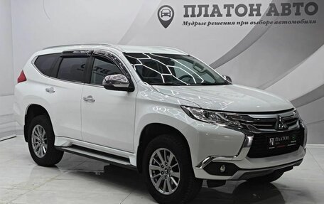 Mitsubishi Pajero Sport III рестайлинг, 2018 год, 3 419 000 рублей, 3 фотография