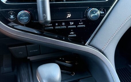 Toyota Camry, 2023 год, 4 200 000 рублей, 6 фотография