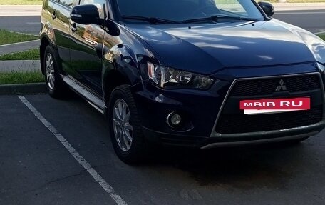 Mitsubishi Outlander III рестайлинг 3, 2011 год, 868 000 рублей, 8 фотография