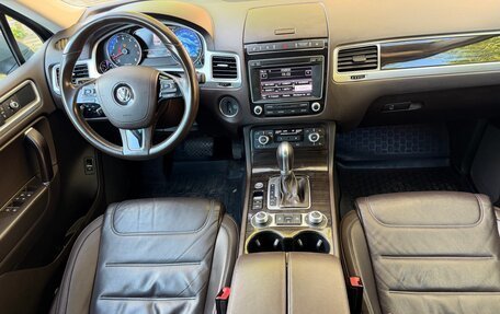Volkswagen Touareg III, 2015 год, 2 450 000 рублей, 9 фотография
