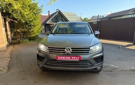 Volkswagen Touareg III, 2015 год, 2 450 000 рублей, 2 фотография