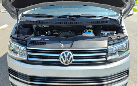 Volkswagen Caravelle T6 рестайлинг, 2018 год, 2 990 000 рублей, 13 фотография
