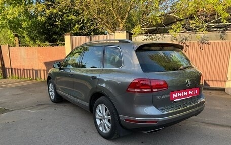 Volkswagen Touareg III, 2015 год, 2 450 000 рублей, 4 фотография