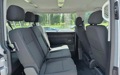 Volkswagen Caravelle T6 рестайлинг, 2018 год, 2 990 000 рублей, 16 фотография