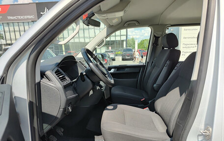 Volkswagen Caravelle T6 рестайлинг, 2018 год, 2 990 000 рублей, 20 фотография