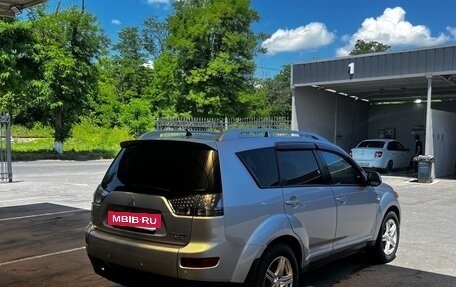 Mitsubishi Outlander III рестайлинг 3, 2007 год, 780 000 рублей, 2 фотография