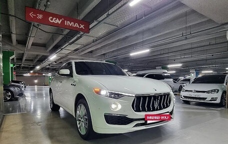 Maserati Levante I, 2022 год, 5 970 000 рублей, 2 фотография