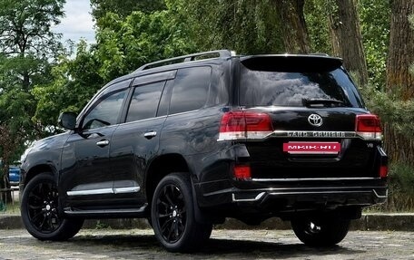 Toyota Land Cruiser 200, 2019 год, 7 350 000 рублей, 5 фотография