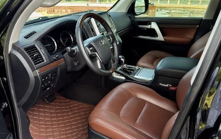 Toyota Land Cruiser 200, 2019 год, 7 350 000 рублей, 6 фотография