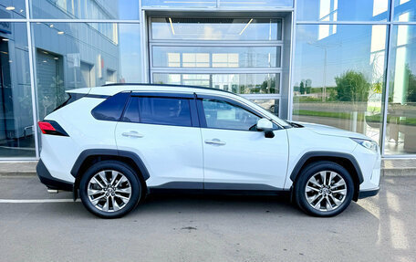 Toyota RAV4, 2020 год, 3 400 000 рублей, 5 фотография