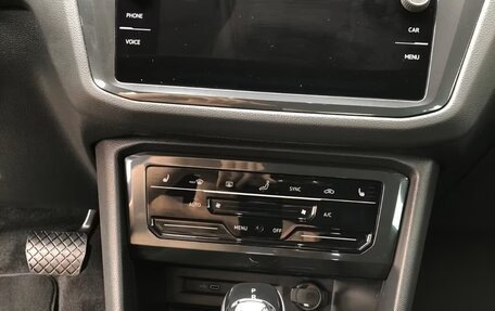 Volkswagen Tiguan II, 2023 год, 3 140 000 рублей, 8 фотография