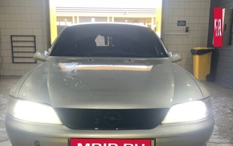 Opel Vectra B рестайлинг, 2001 год, 230 000 рублей, 3 фотография