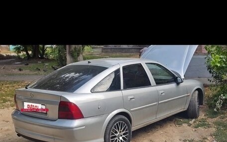 Opel Vectra B рестайлинг, 2001 год, 230 000 рублей, 14 фотография