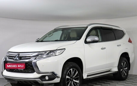Mitsubishi Pajero Sport III рестайлинг, 2017 год, 2 700 000 рублей, 2 фотография