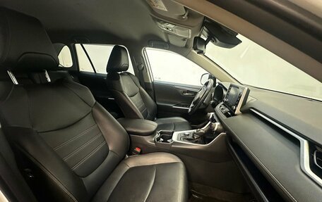 Toyota RAV4, 2020 год, 3 650 000 рублей, 17 фотография